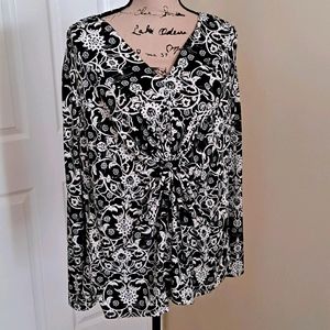 Just My Size Long Sleeve Top Black & White Paisley